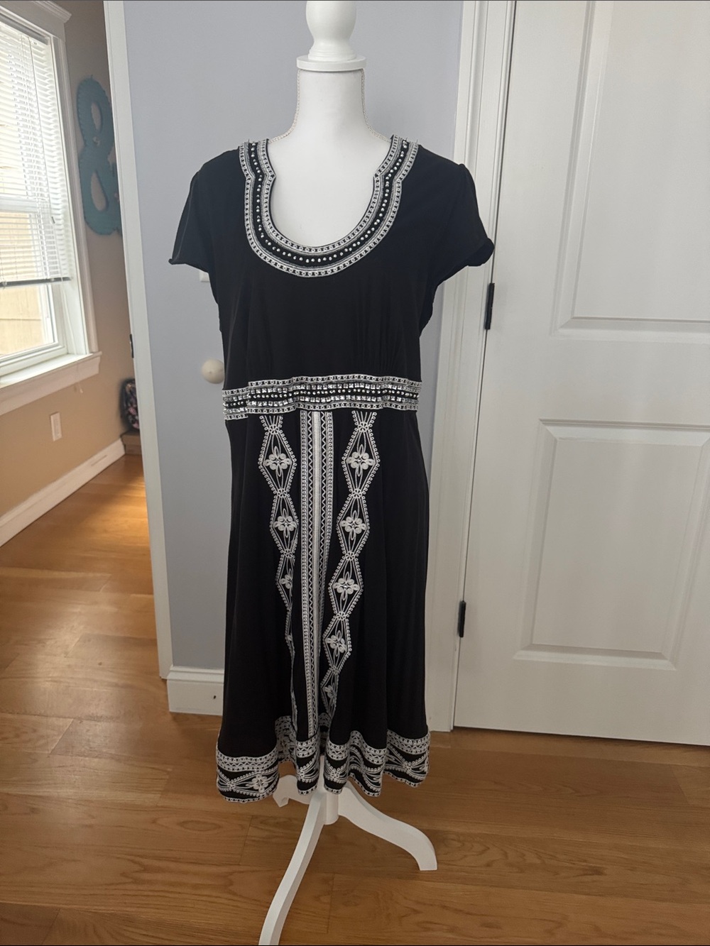 Vintage INC International Concepts Black Dress with White Embroidered Trim
